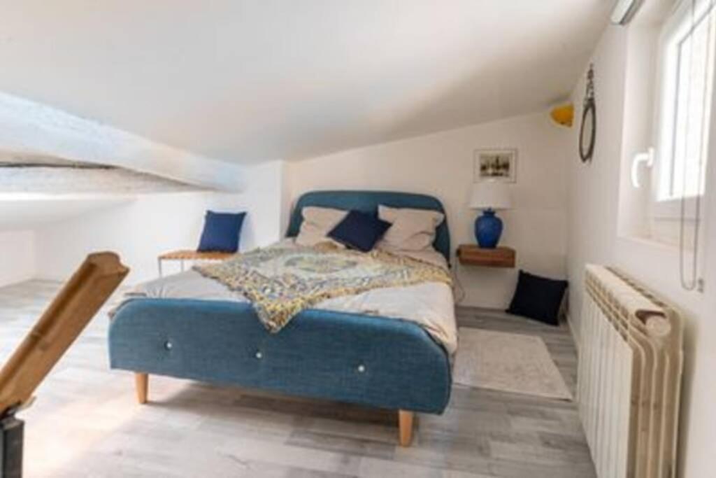 Le Charme Du Medieval Dans Un Appartement Cosy Hyeres Exterior photo